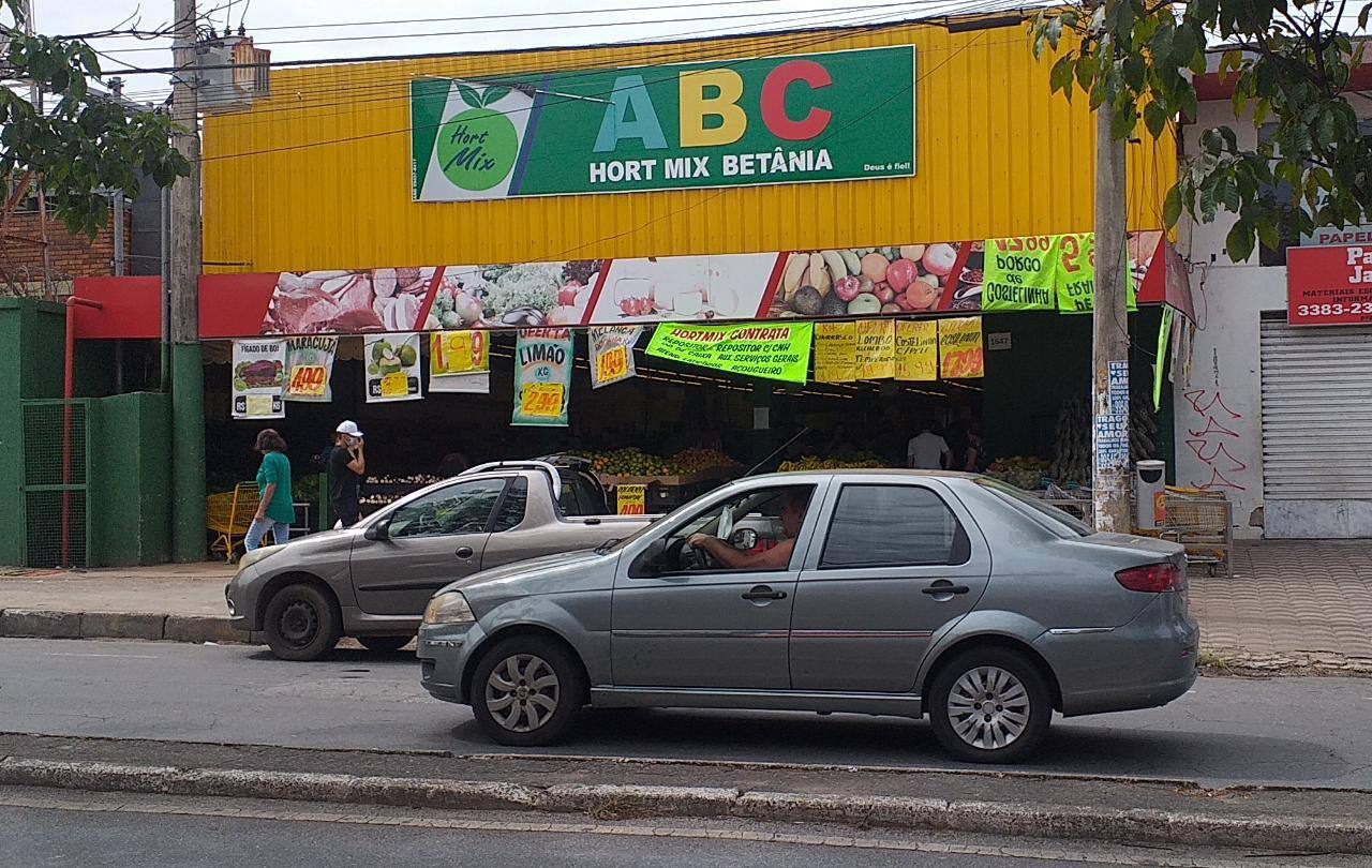 Grande parte do comércio abre as portas em Belo Horizonte no feriado de Páscoa