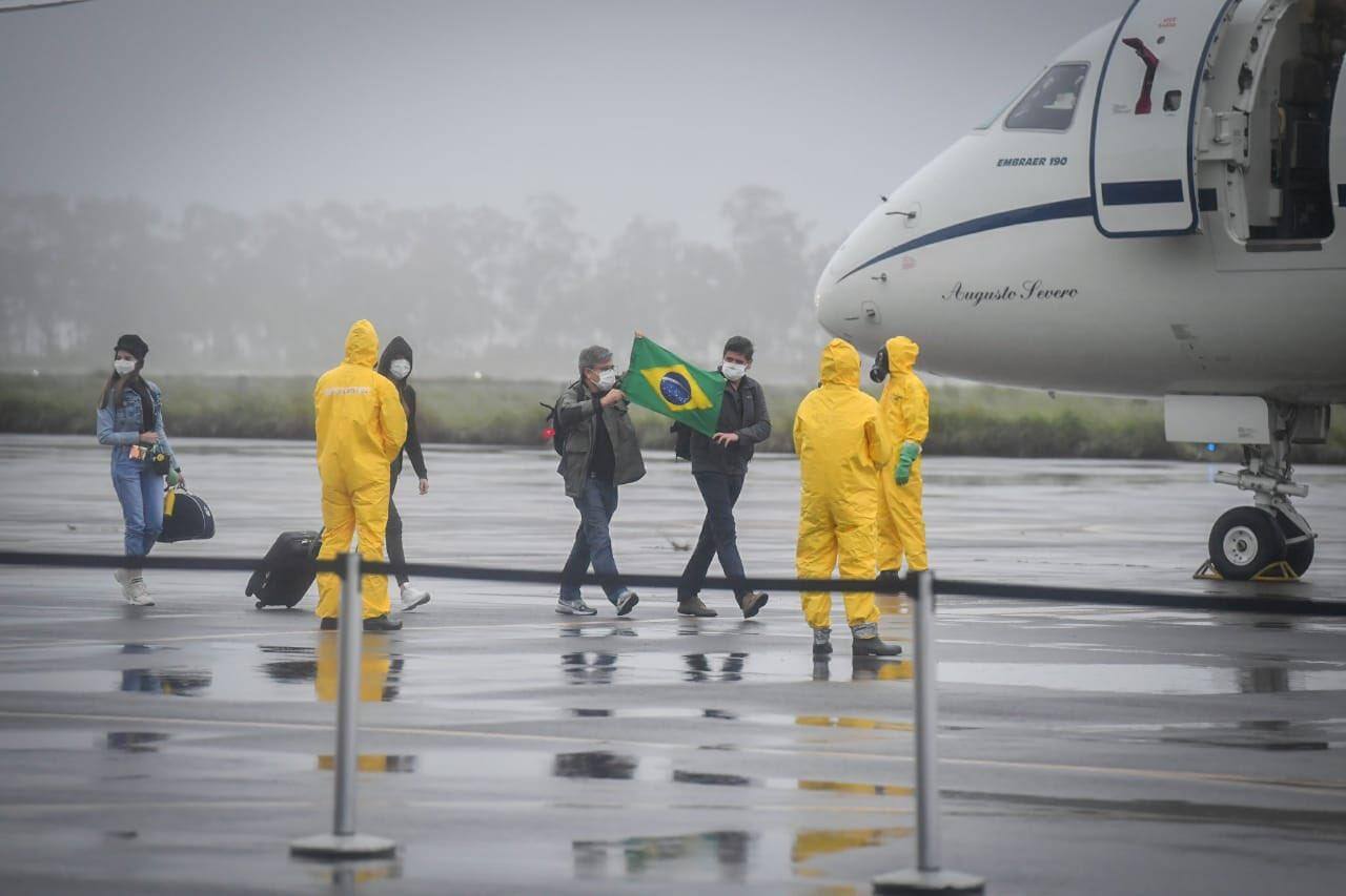 Brasileiros repatriados de Wuhan, China,