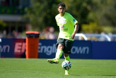 Thiago Silva treinou no coletivo deste domingo entre os reservas do Brasil e será poupado contra o Panamá
