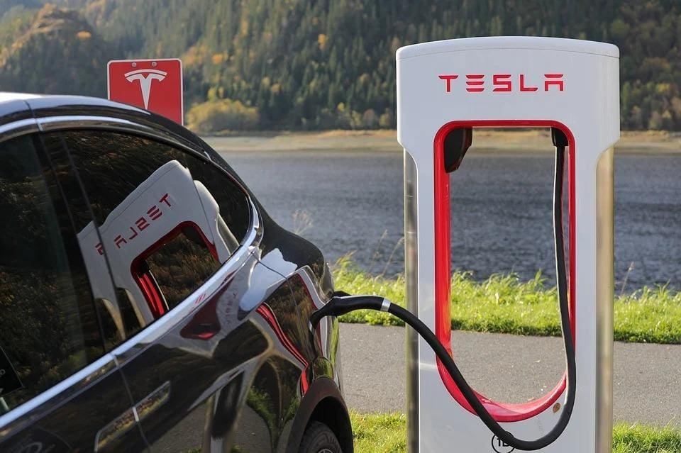Carros elétricos sofrem grande rejeição ainda entre os norte-americanos