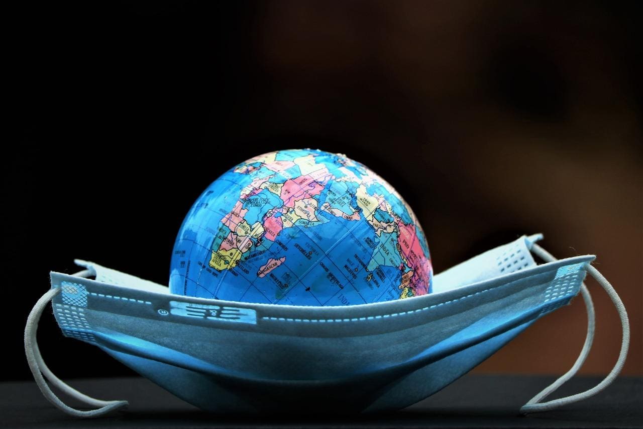 Covid-19 matou oficialmente mais de 7 milhões de pessoas em todo o mundo