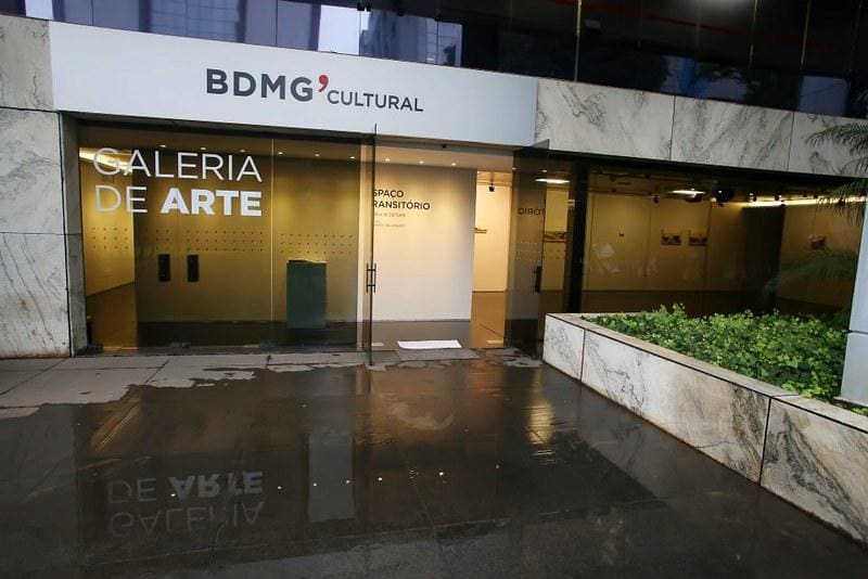Fachada da Galeria de Arte BDMG Cultural