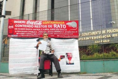 Wilson Batista Rezende já fez greve de fome e expõe seu caso nas ruas de São Paulo