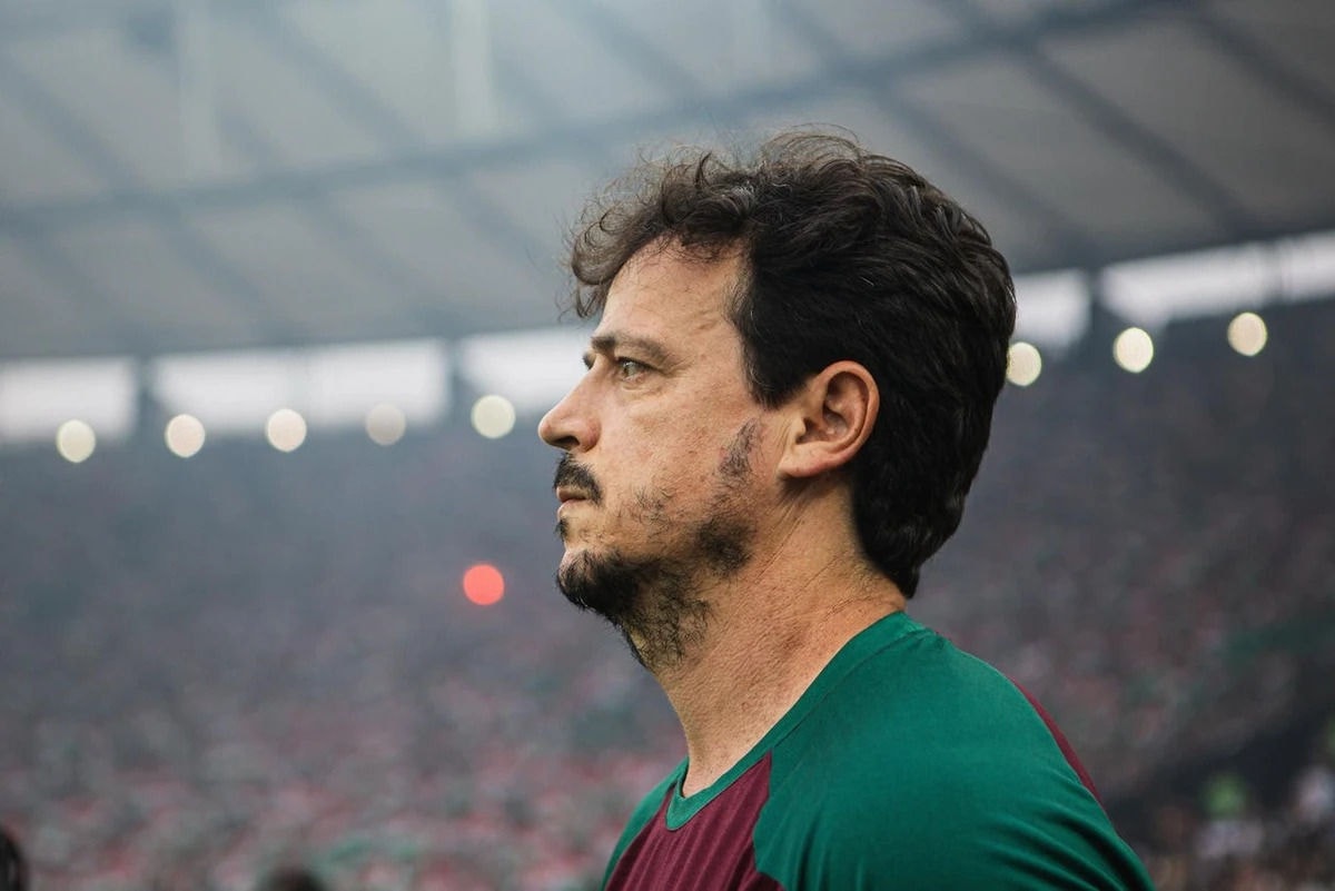 Fernando Diniz foi campeão da Libertadores 2023 pelo Fluminense