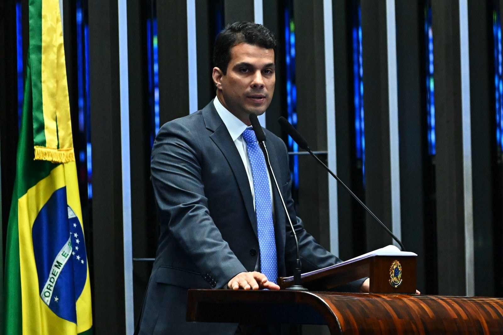 O senador Irajá é o relator do projeto que legaliza jogos de azar e cassinos no Senado