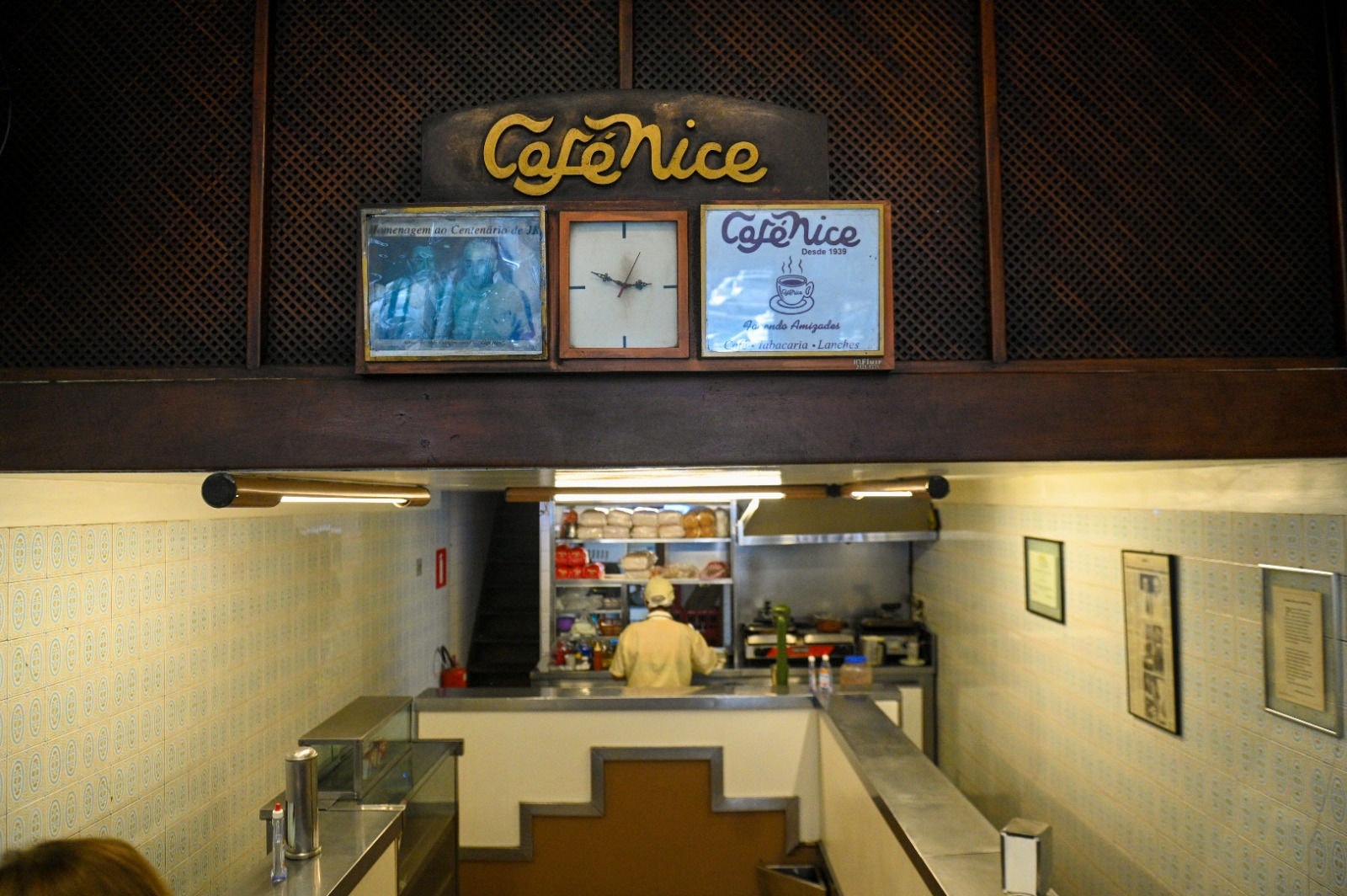 Café Nice, no centro de BH, celebra 86 anos