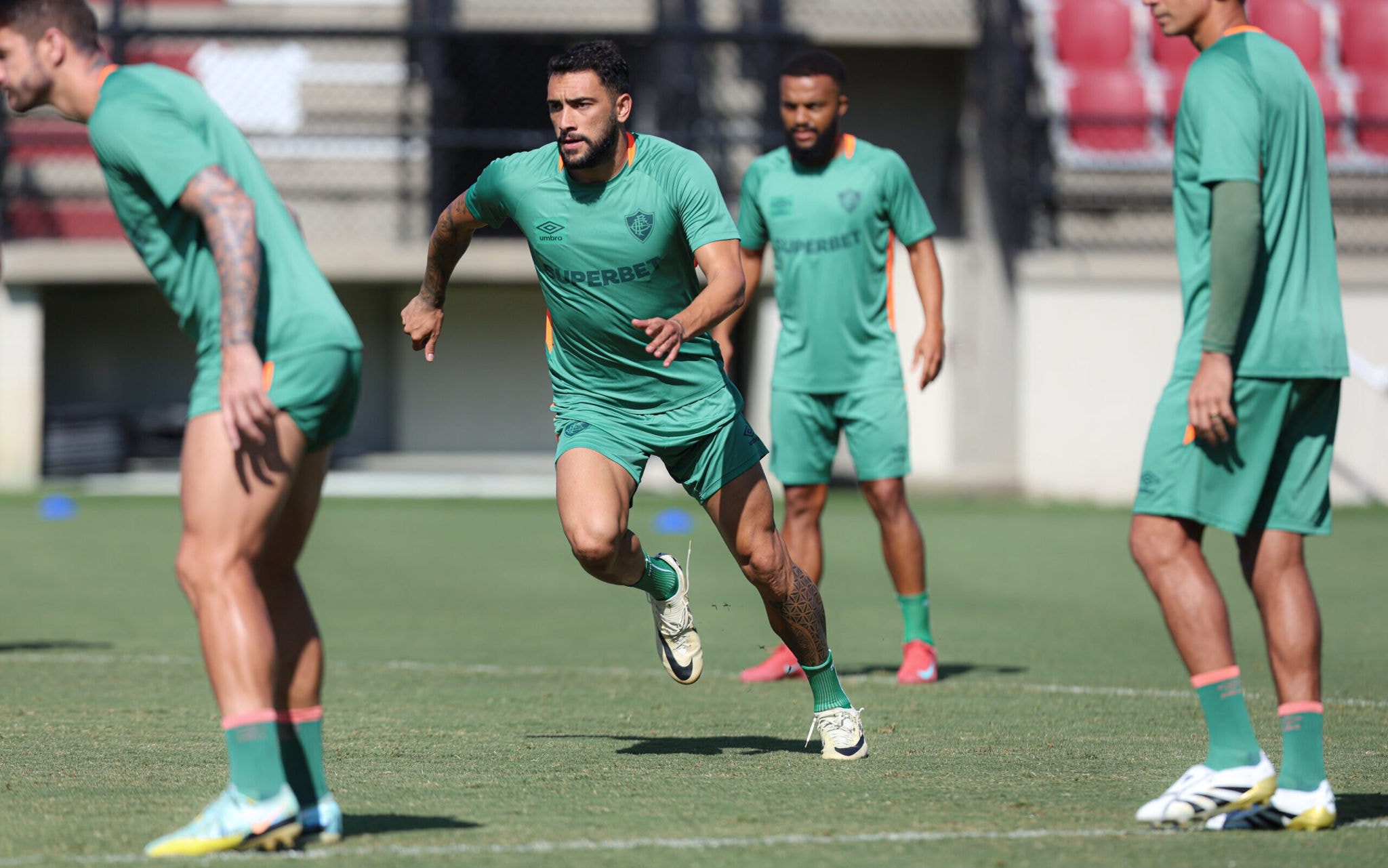 Fluminense embarcou para Nova Jersey na parte da manhã (Foto: Marcelo Gonçalves/Fluminense FC)