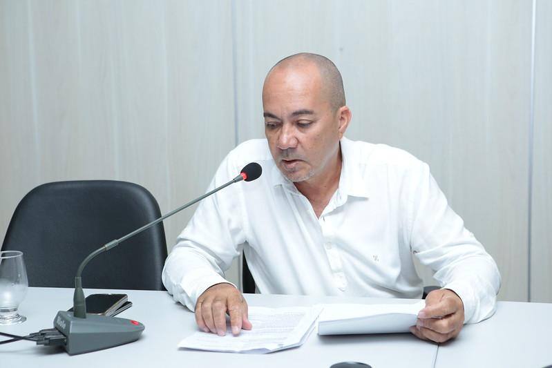 Do mesmo partido do prefeito, Ramon Bibiano da Casa de Apoio (PSD) votou na oposição e foi motivo de discussão na Câmara