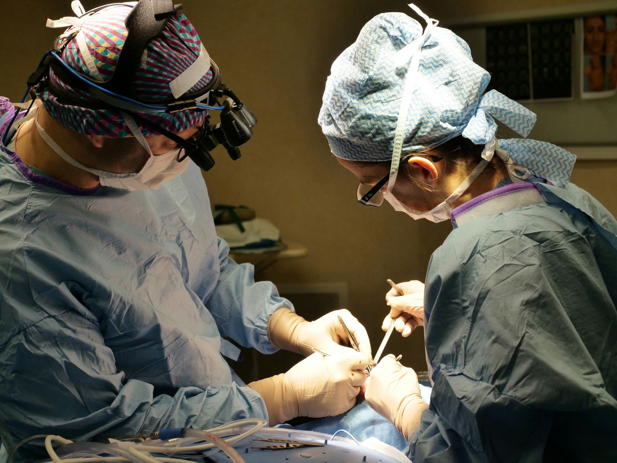 Paciente paga R$ 17 mil por cirurgia após negativa do plano e Justiça manda indenizar