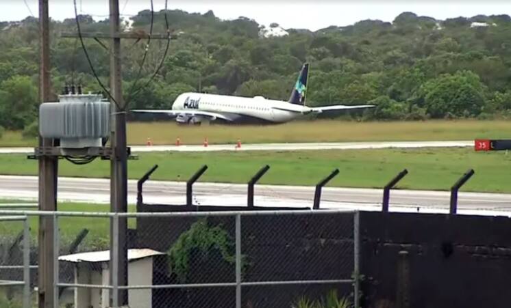 Avião perdeu o controle e saiu da pista durante pouso no Aeroporto Internacional de Salvador