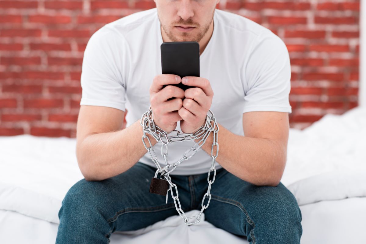 Passar muito tempo nas redes sociais pode ser nocivo para saúde