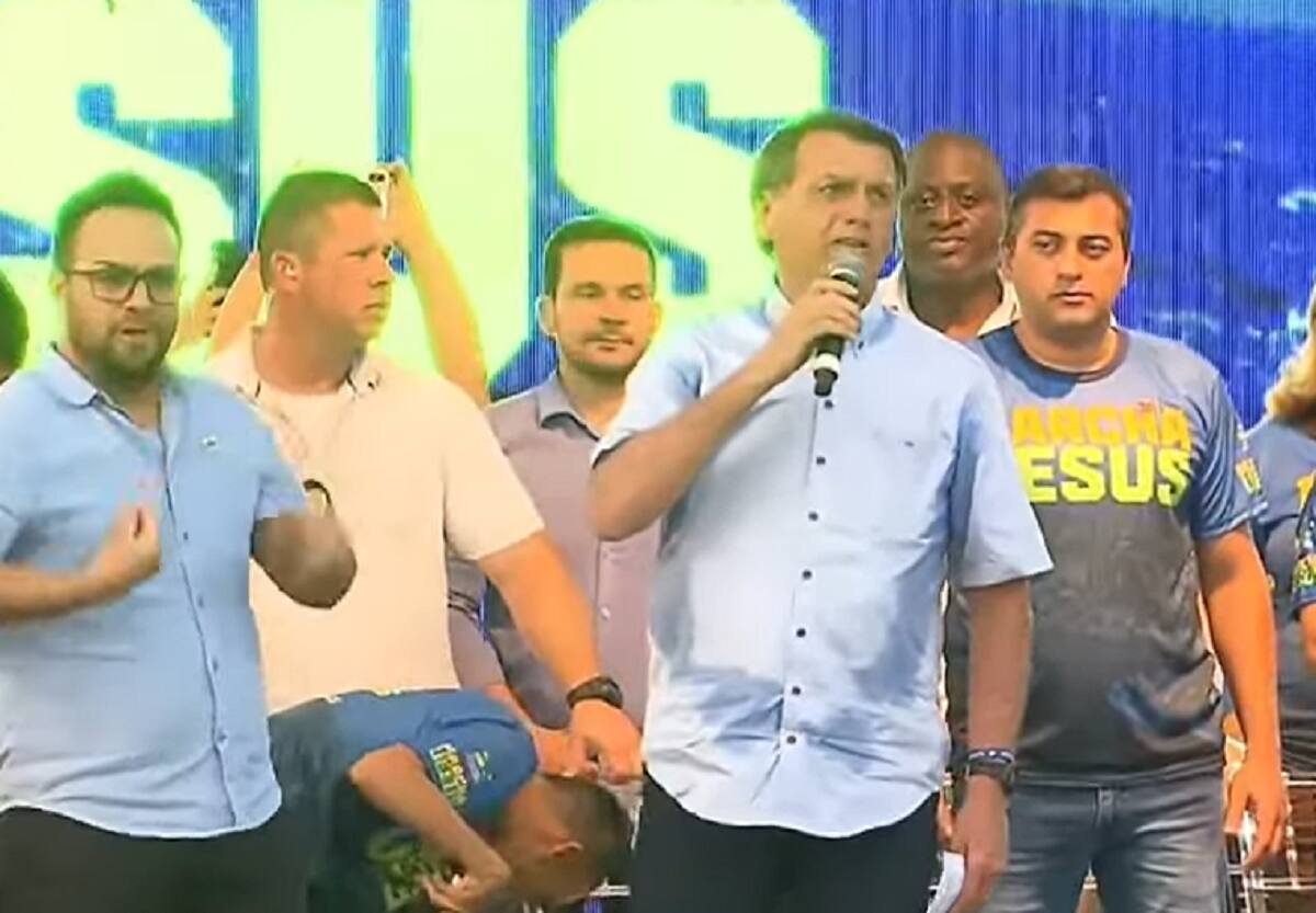Jair Bolsonaro discursou na Marcha para Jesus e disse que momentos ruins estão chegando ao final