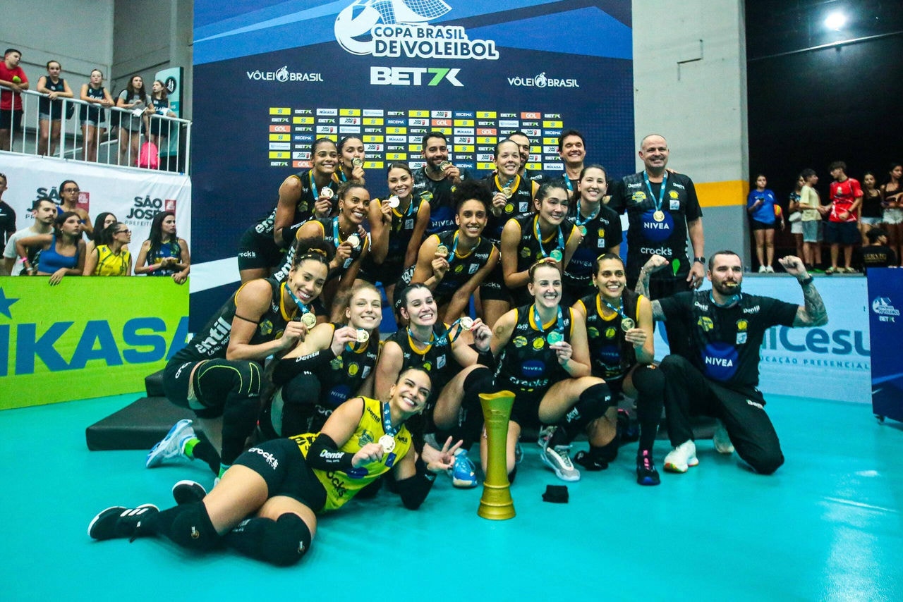 Dentil Praia Clube é o atual campeão da Copa Brasil de Vôlei feminino