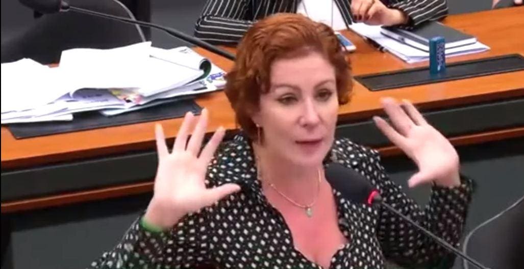 Zambelli diz estar à disposição para prestar depoimento à PGR