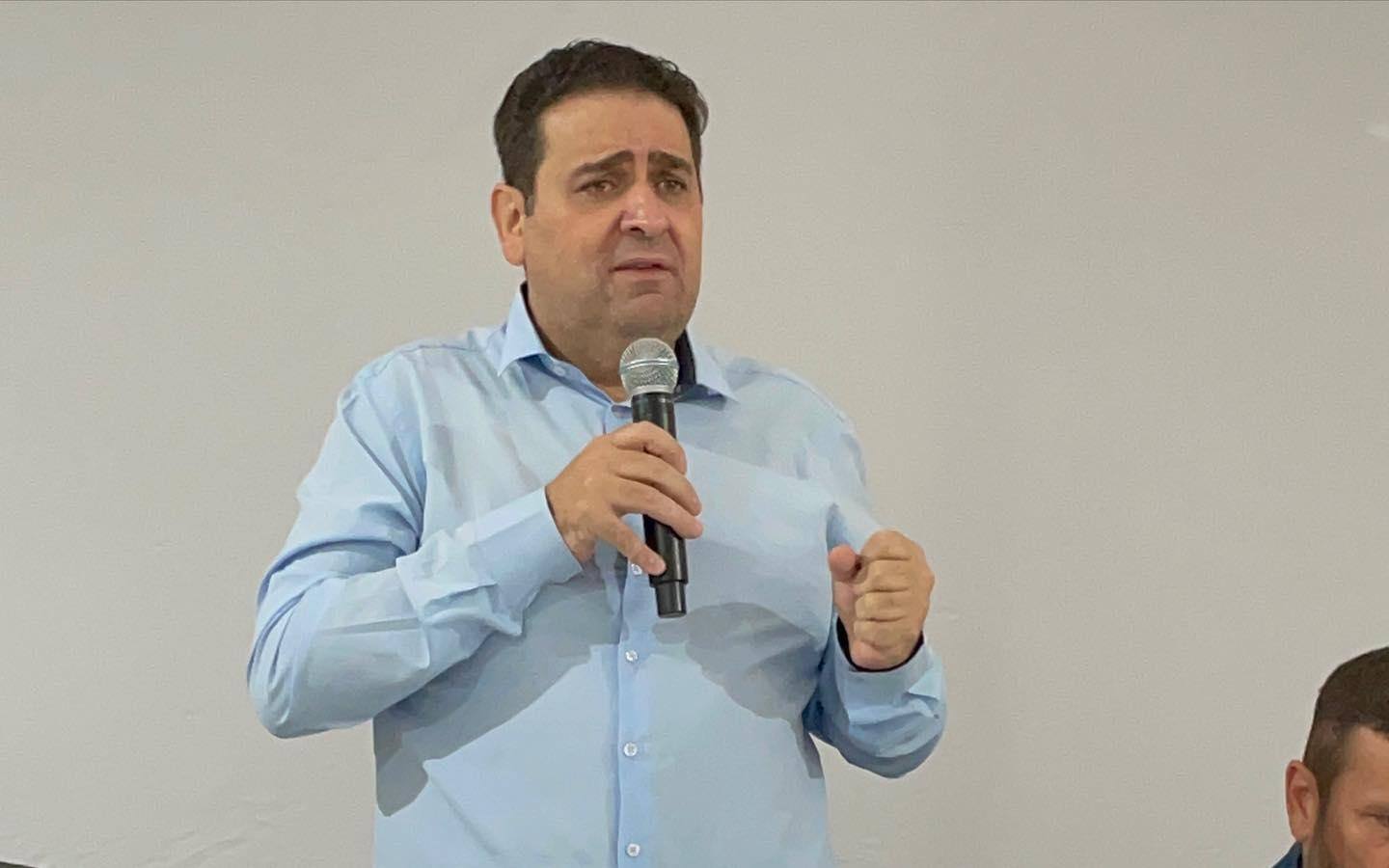 Marcos Vinícius Bizarro, presidente da Associação Mineira de Municípios (AMM), fez duras críticas ao governo federal em entrevista exclusiva