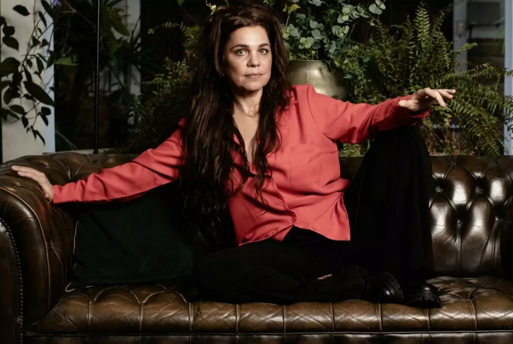 A atriz e diretora Isabel Teixeira