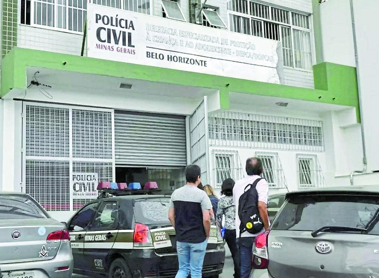 Denúncias podem ser feitas na Delegacia Especializada de Proteção a Criança e ao Adolescente (DEPCA),  localizada na avenida Nossa Sra de Fátima, 2175, no bairro Carlos Prates
