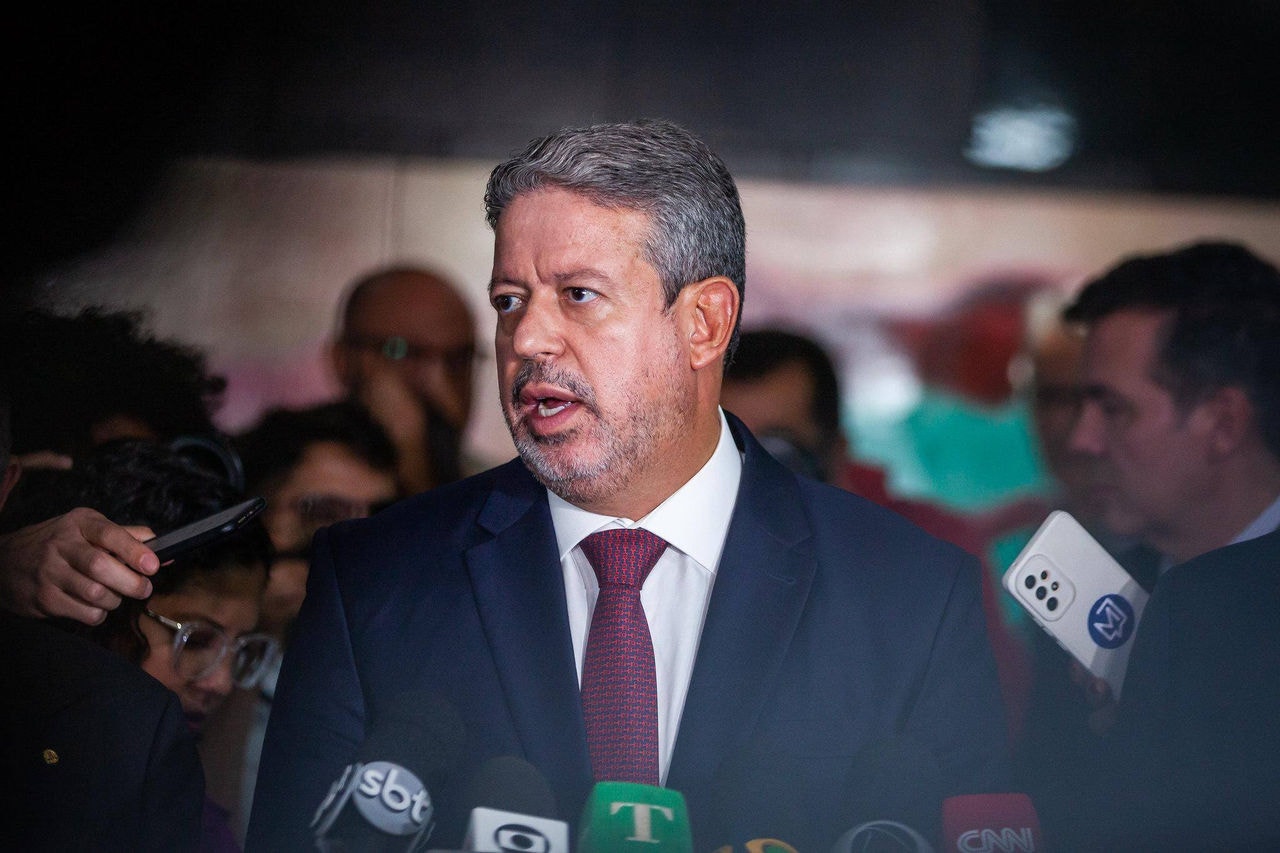 O presidente da Câmara, Arthur Lira, quer garantir a aprovação da MP de reestruturação ministerial