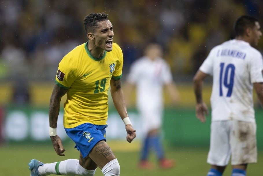 Raphinha balançou as redes no último confronto entre Brasil e Paraguai, no Mineirão