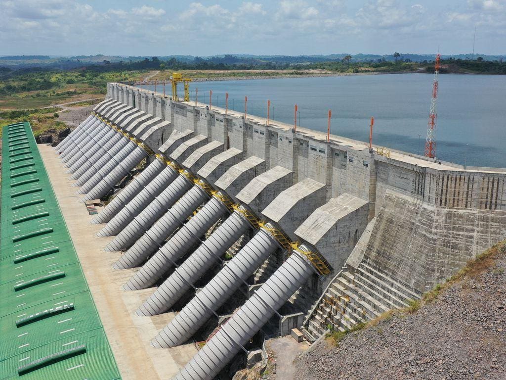 Para especialistas, Brasil desperdiça potencial energético em fontes renováveis ao promover desinvestimento no setor