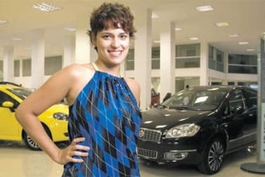 <MC>A jovem e competente Mariana Normanha vai administrar a Nova VW Catalão em BH <MC>A jovem e competente Mariana Normanha vai administrar a Nova VW Catalão em BH