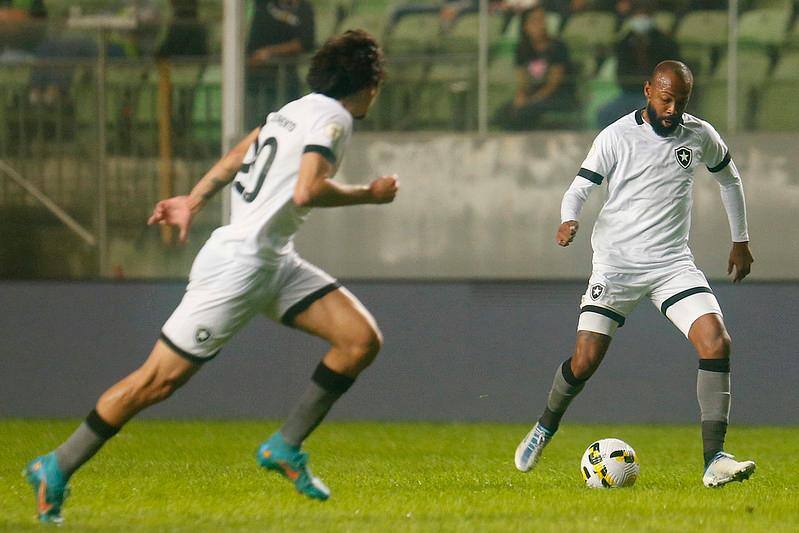 Botafogo fecha a rodada da Série B contra o Sport