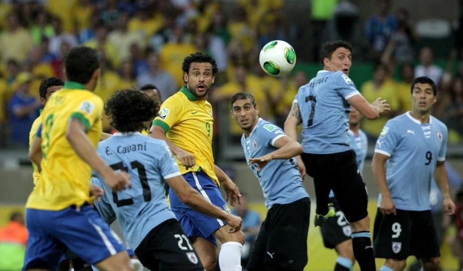 O Uruguai jogou no Mineirão, na semifinal da Copa das Confederações, enquanto a Argentina enfrentou o Irã, no estádio, pela fase de grupos da Copa do Mundo de 2014