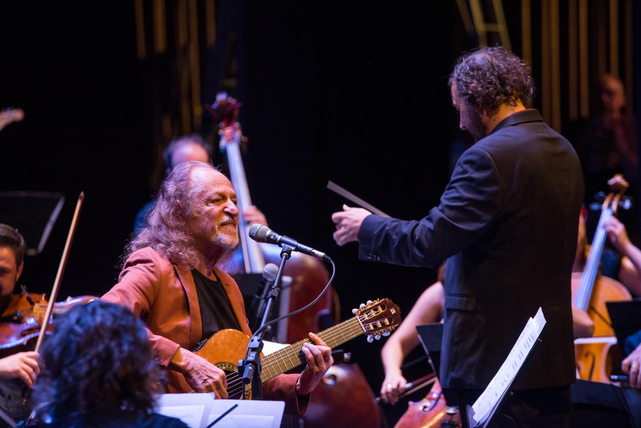 Alceu Valença e Orquestra Ouro Preto, do maestro Rodrigo Toffolo, em 'Valencianas II'