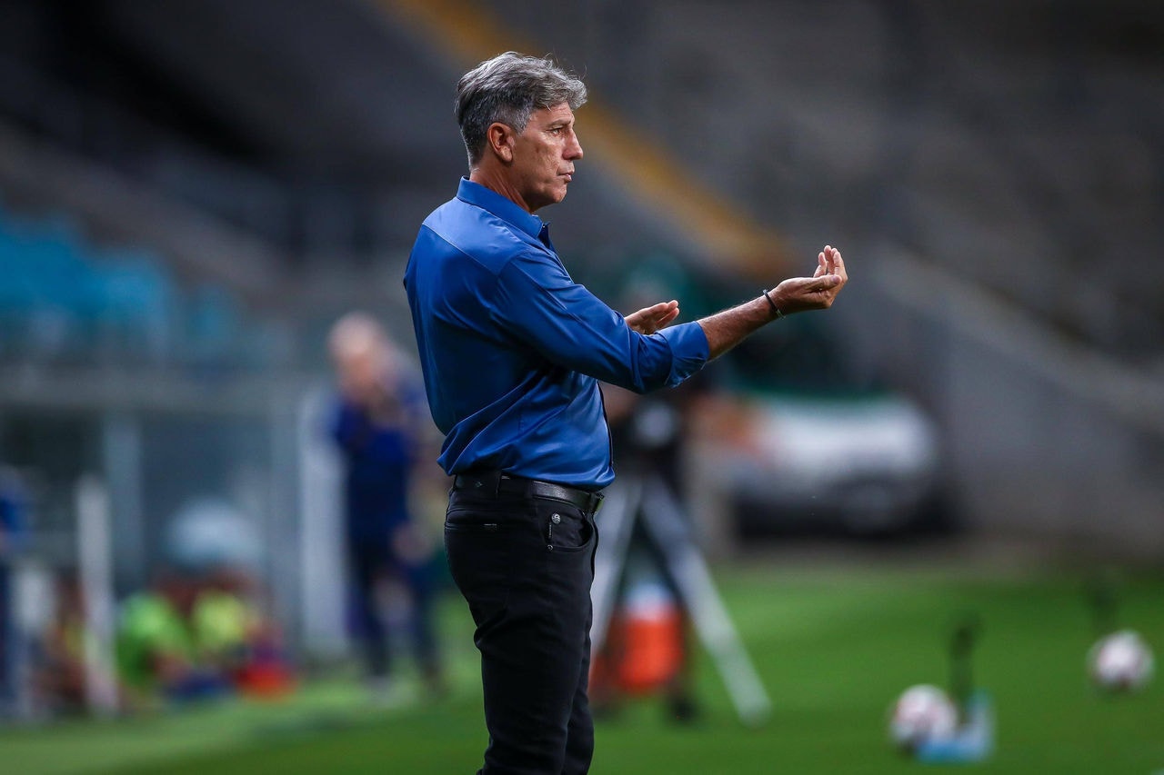 Renato se tornou o treinador que mais vezes comandou o Grêmio