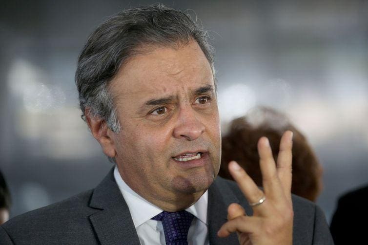 Aécio Neves