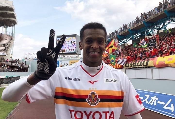 Jô também atuou no futebol japonês 