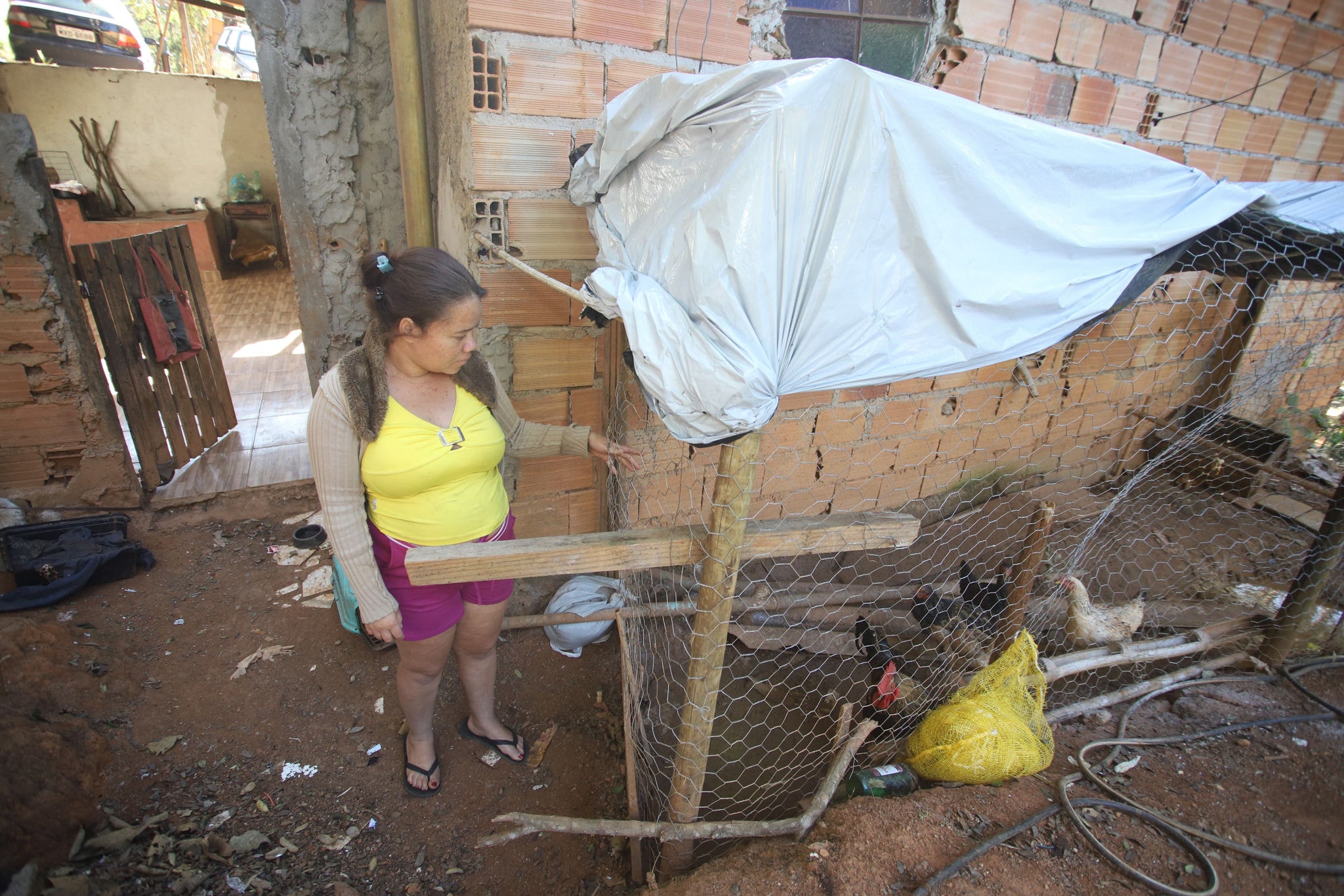 Famílias são removidas da comunidade Quéias, em Brumadinho