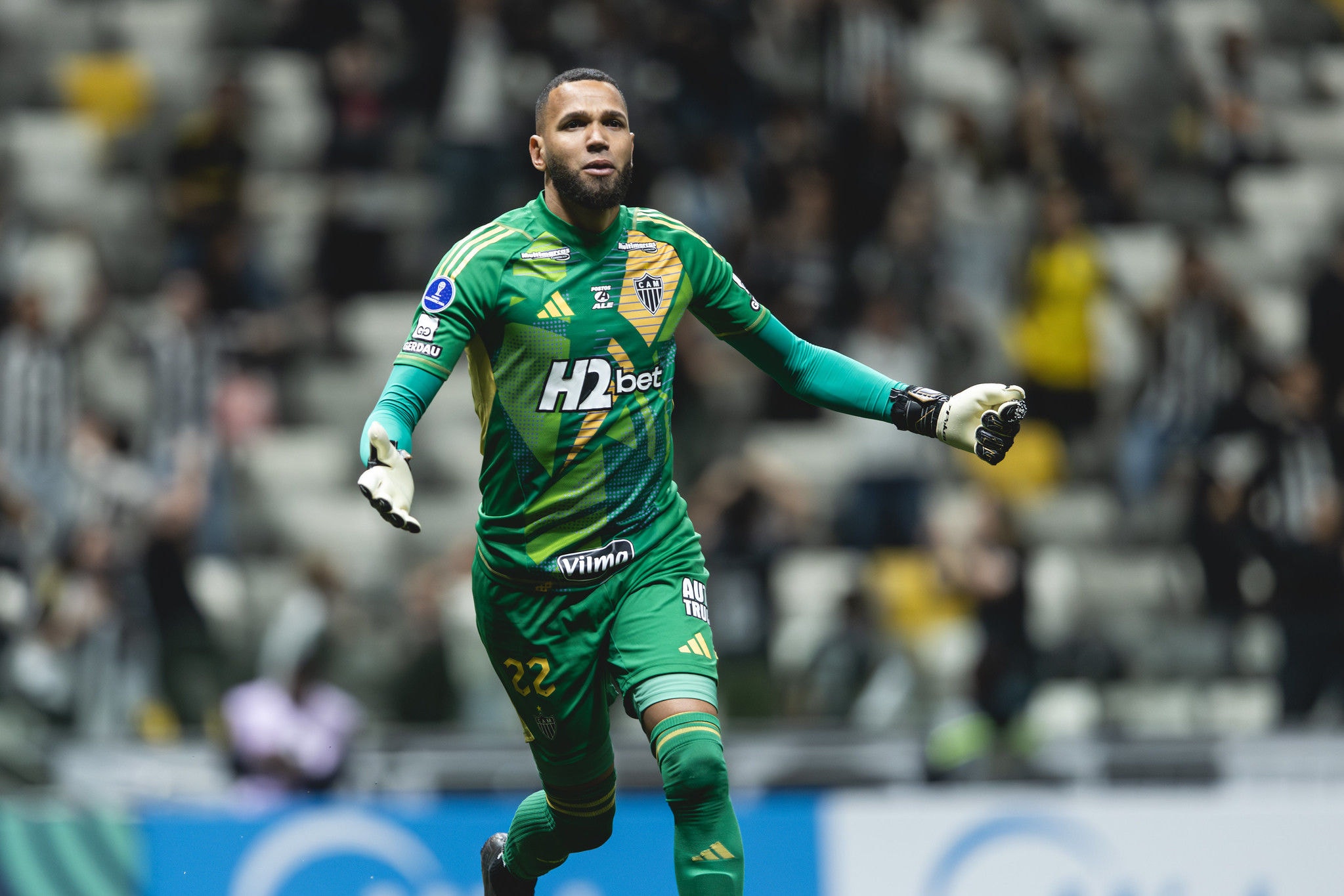 Everson marcou o gol da classificação do Galo na disputa de pênaltis
