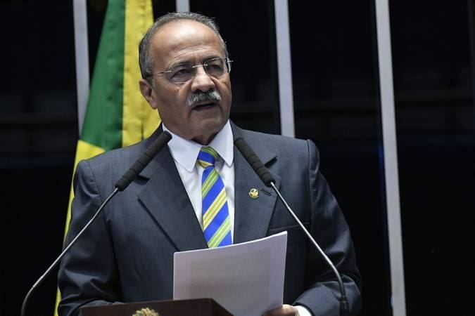 Senador foi alvo de operação que investiga desvio em emendas destinadas à Covid-19