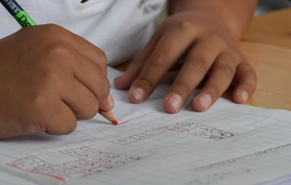 Não cumprimento das metas de educação é um dos pontos de pressão para o governo atual 