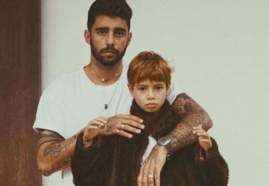 Pedro Scooby e o filho Dom