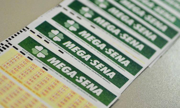 Os sorteios da Mega-Sena são realizados 3 vezes por semana, às terças, quintas e aos sábados