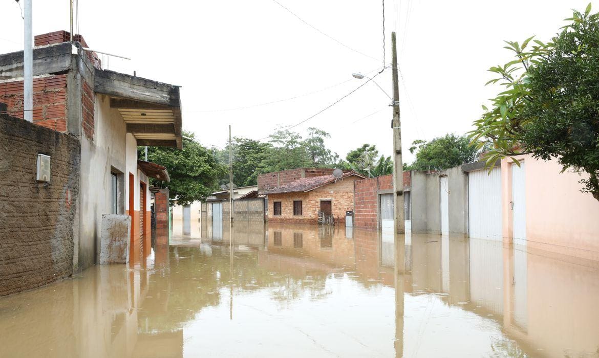 chuva em minas