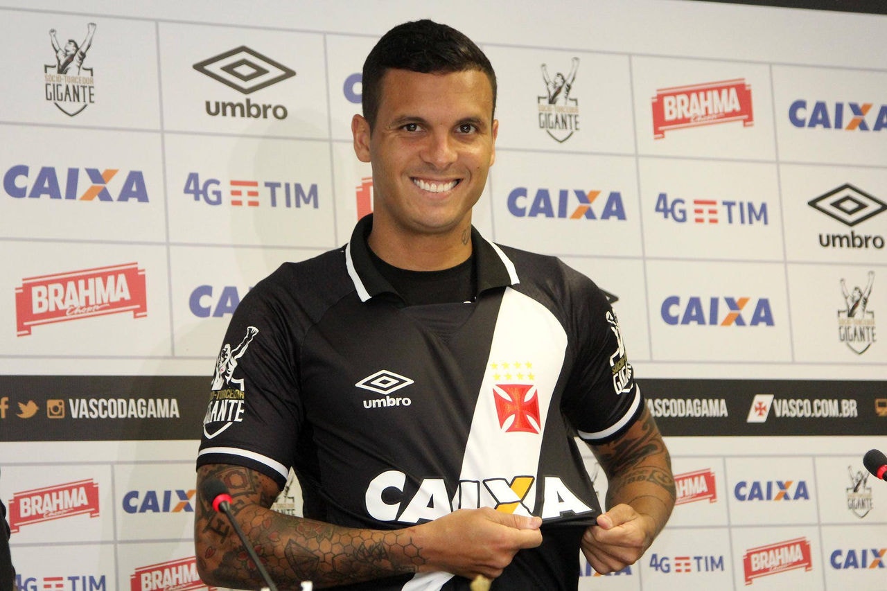 Ramon acredita que Vasco deve zerar erros no setor defensivo para voltar a vencer no Brasileirão