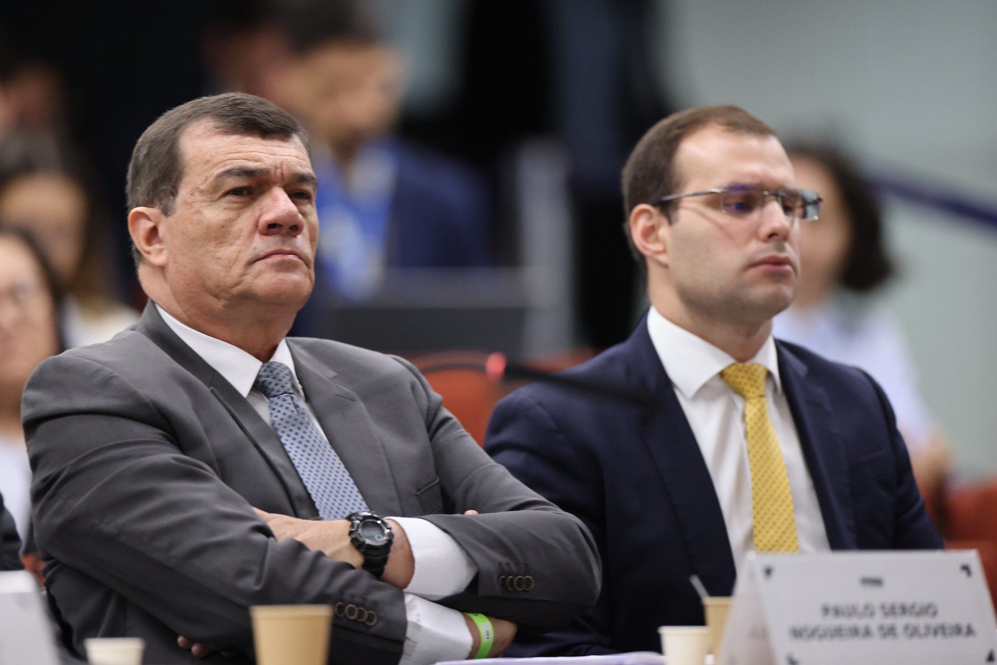 General Paulo Sérgio Nogueira (esq) é acusado de apresentar a “minuta do golpe” aos comandantes das Forças Armadas