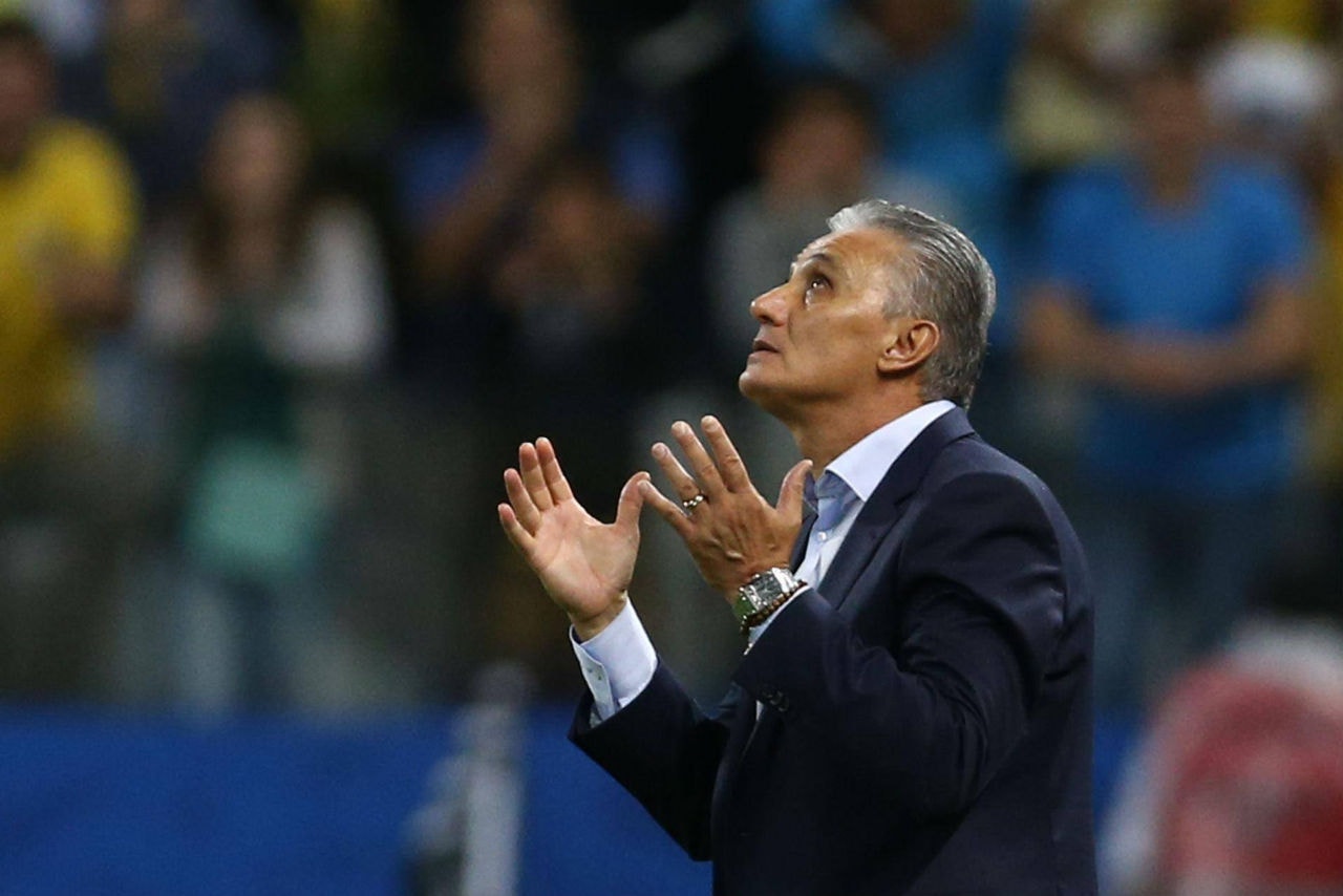 Tite revela conversas com Neymar, e diz que Fernandinho sofreu racismo
