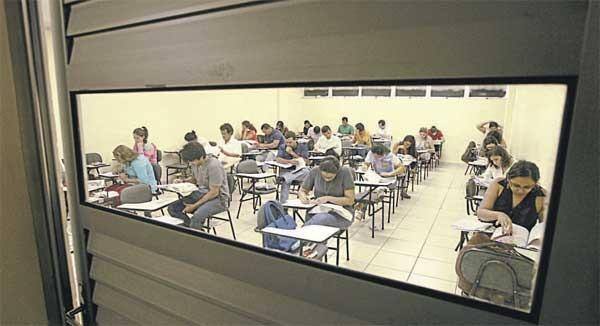 Teste Candidatos participam da prova prático-profissional da OAB em Belém (PA)