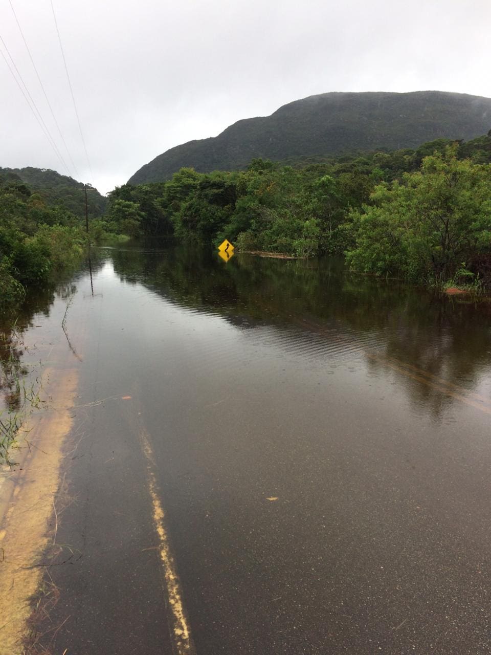 Santuário do Caraça ficou alagado com transbordamento do rio Taboões