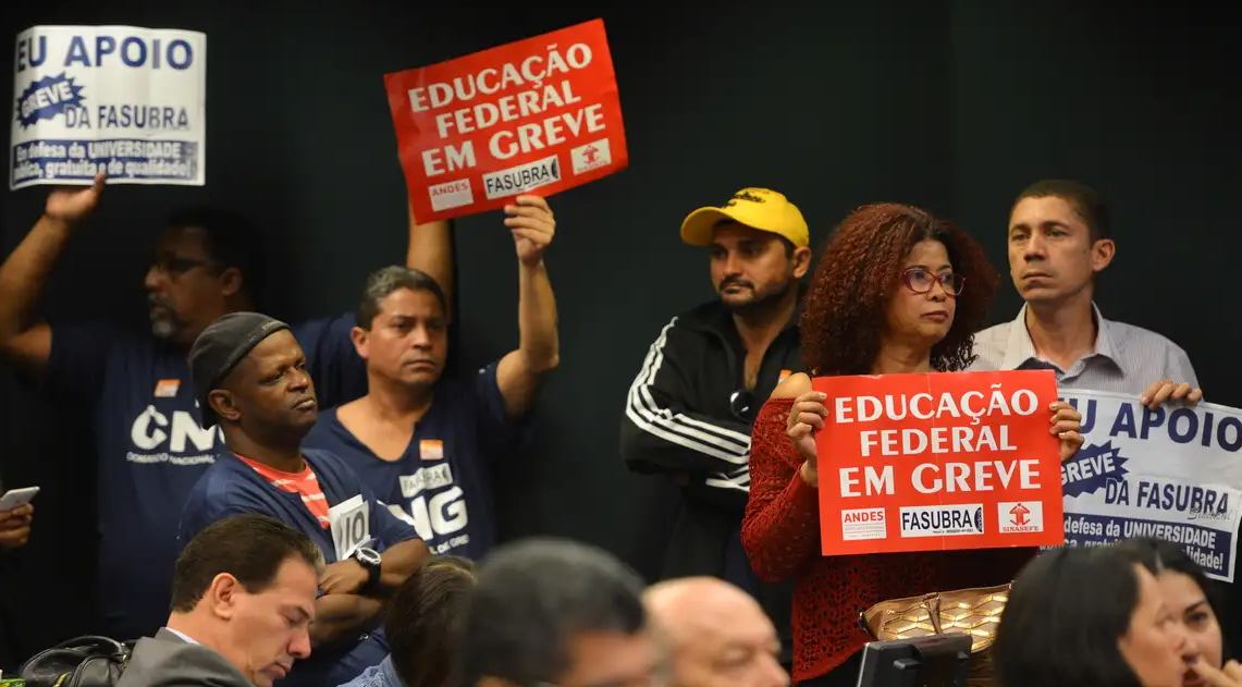 Lula se reunirá com reitores na segunda-feira (10) para tentar encerrar a greve dos professores federais, mas é improvável que consiga
