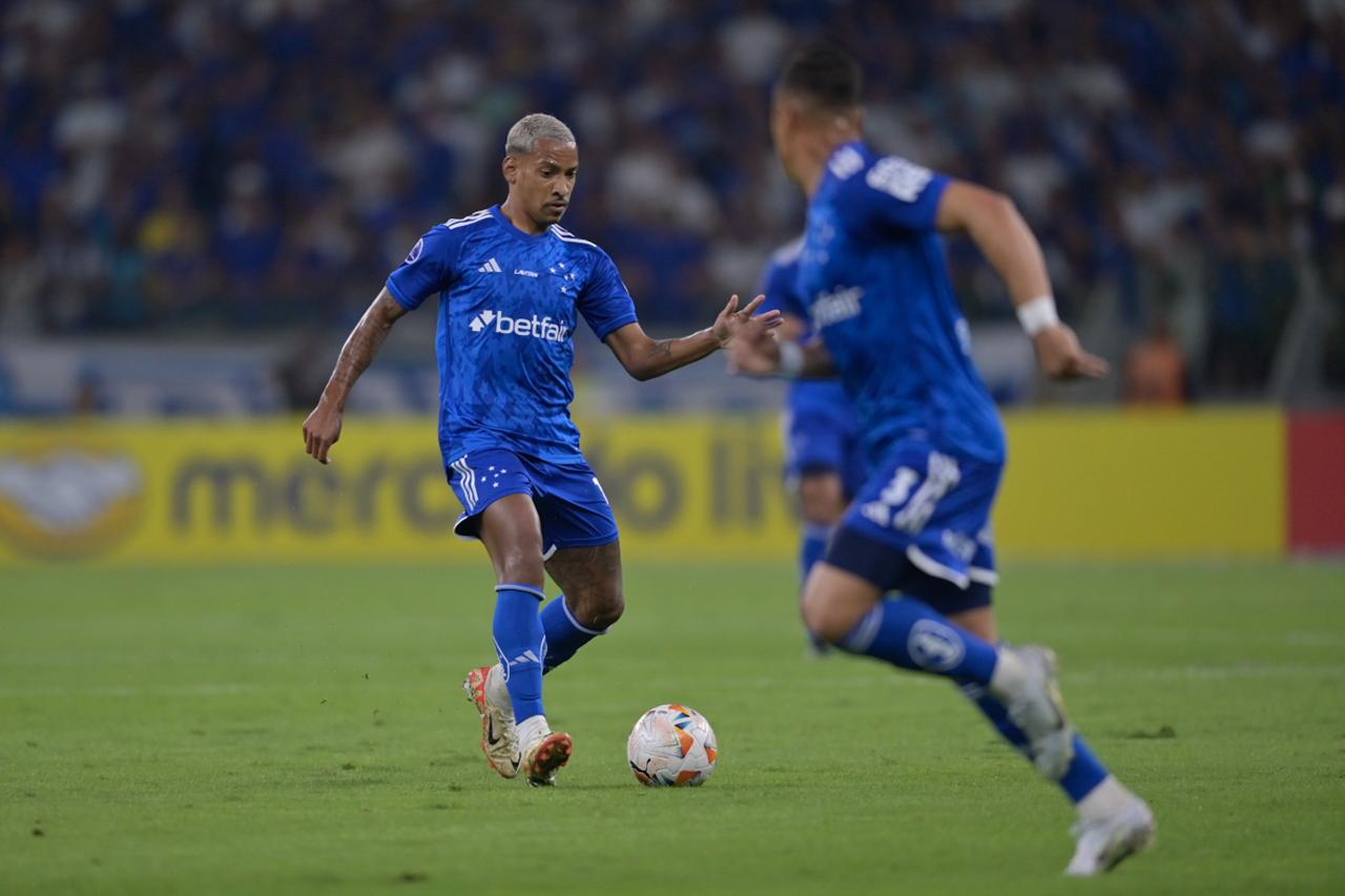 Cruzeiro decidirá duelo de mata-mata em casa