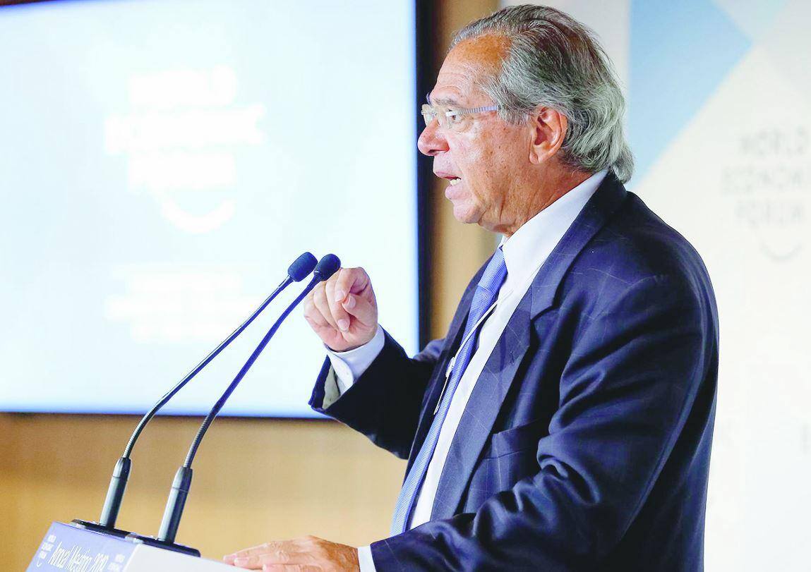 Mais detalhes Paulo Guedes disse que a reforma que o governo estuda pode trazer uma economia de até R$ 1,3 trilhão para o governo