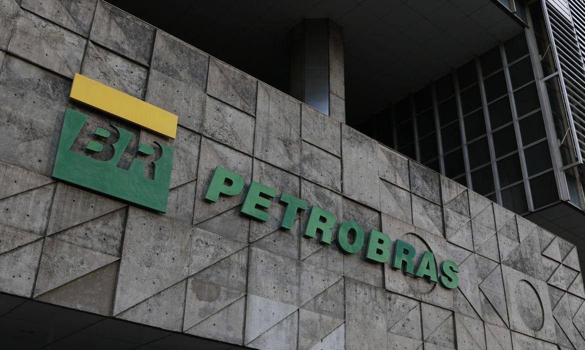 Na imagem, a fachada da Petrobras