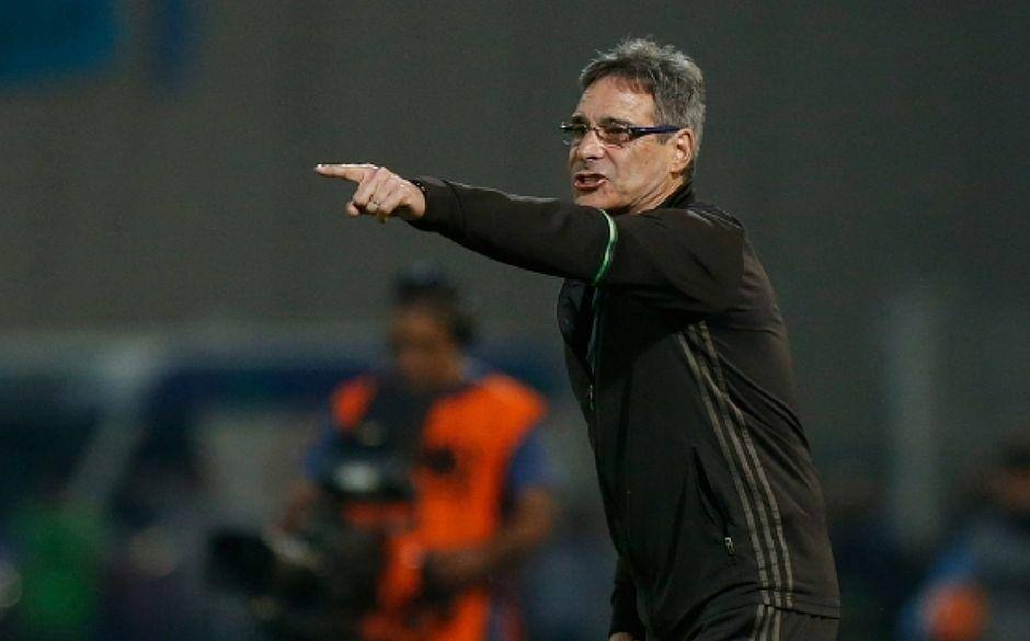 Paulo César Carpegiani chega para substituir Vagner Mancini, demitido no final de julho