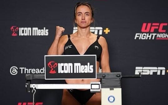 Maycee Barber na pesagem do UFC Las Vegas 107 (Reprodução/Internet)