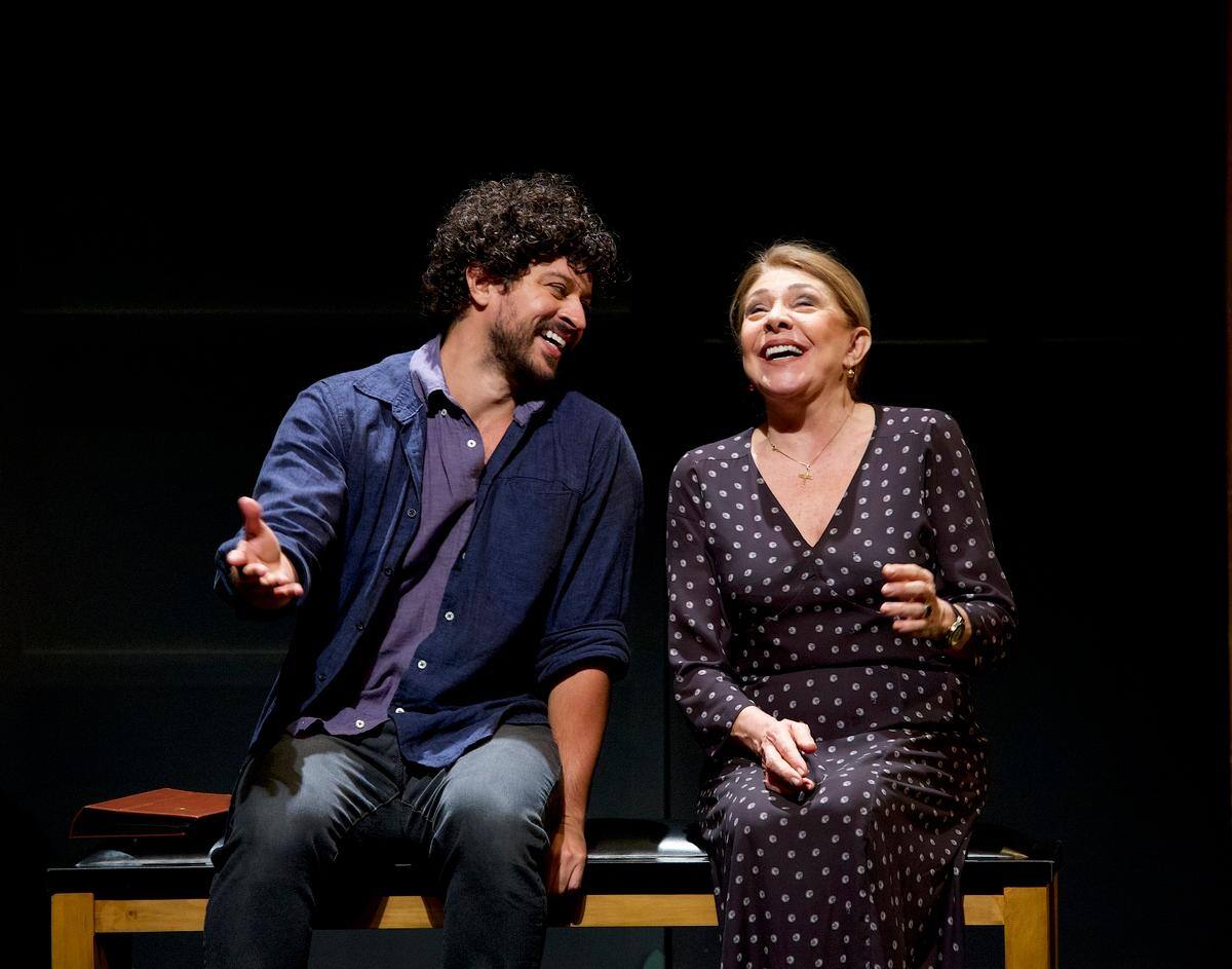 Sob a direção de Gabriel Fontes Paiva, o drama 'A Golondrina', do espanhol Guillem Clua, chega aos palcos da capital miniera para curata temporada